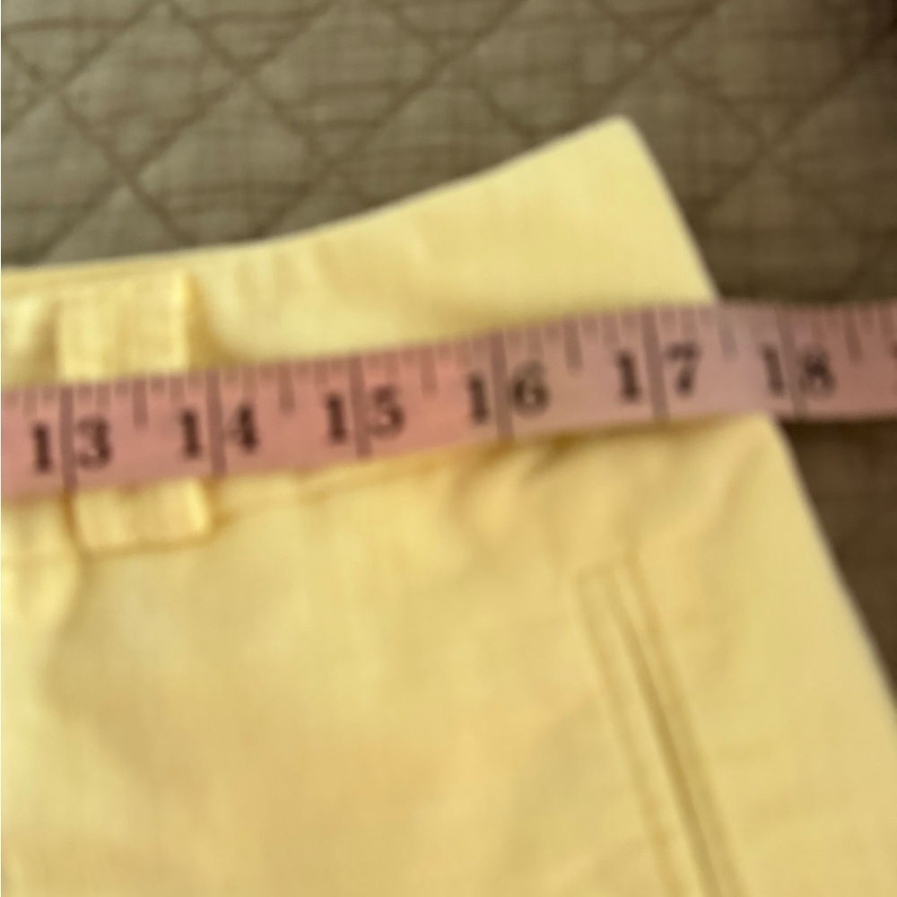 Larry Levine Yellow Crop Capri Slim Leggings Size 12 - Picture 5 of 6